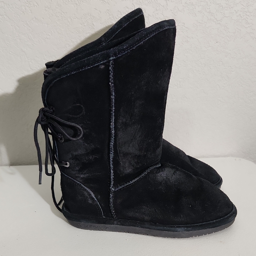 BearPaw Womens Boots Size 7 Black Winter  Suede Laceup Back